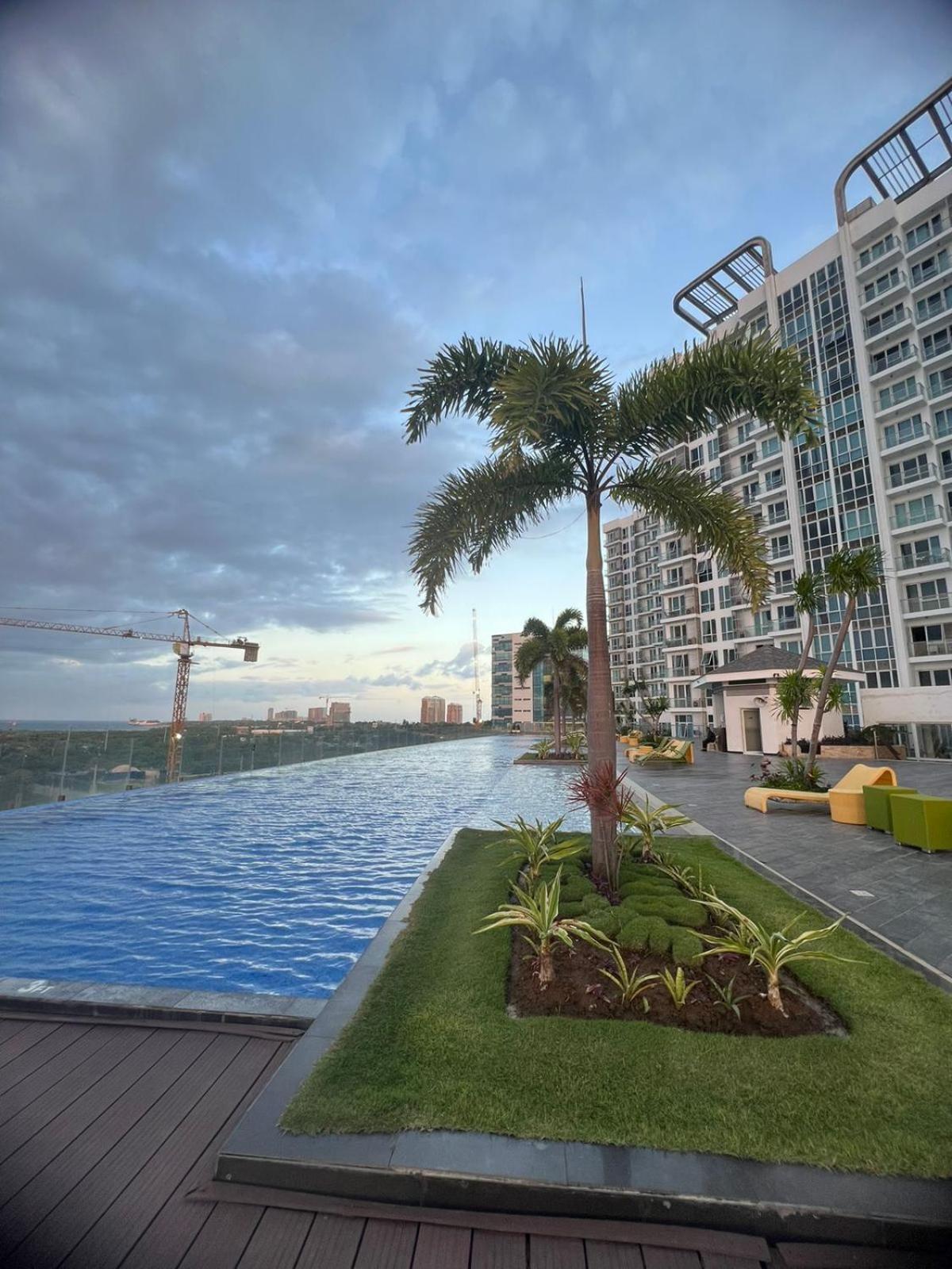 Mactan Newtown Boulevard Punta Engaño Eksteriør bilde